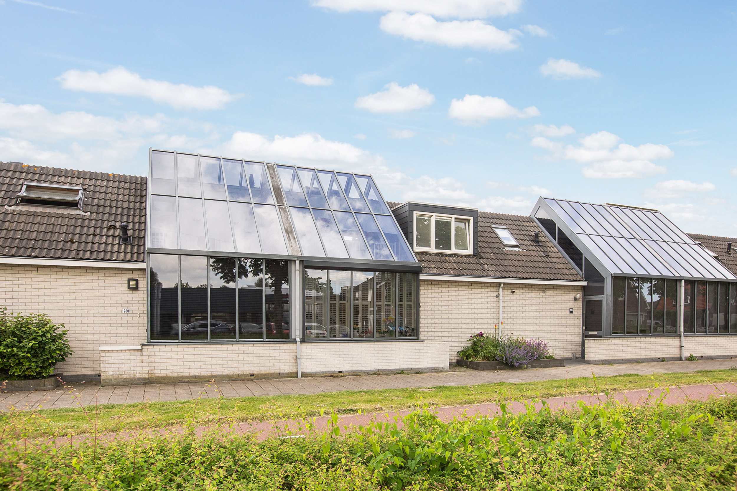 Venneperweg 282 , 2153 AE Nieuw-vennep 0